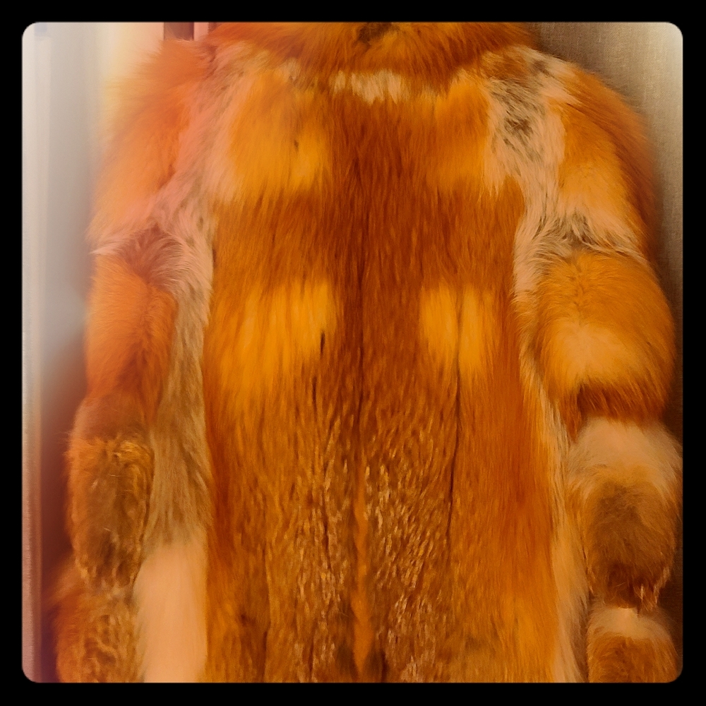 Catherine J Guilbert Paris Fur Coat/ women's Fur